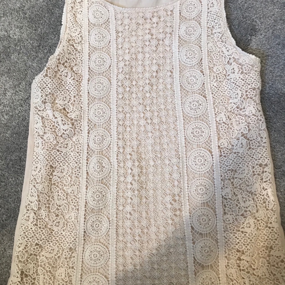 Lace knit sleeveless top
